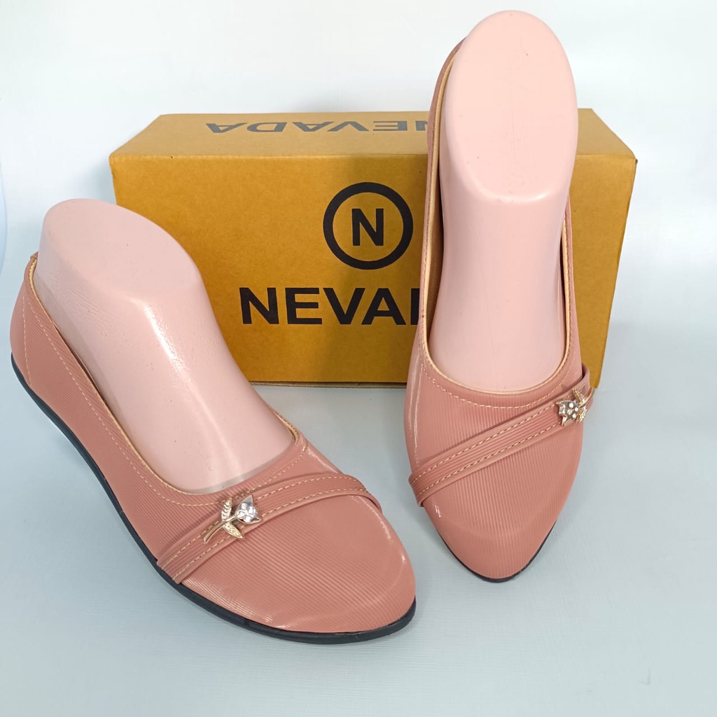 SEPATU  NEVADA MURAH HITAM MODEL SLIP ON MURAH kode salur