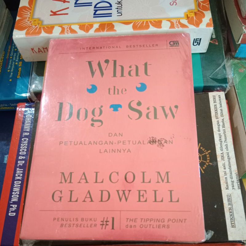 BUKU WHAT THE DOG SAW