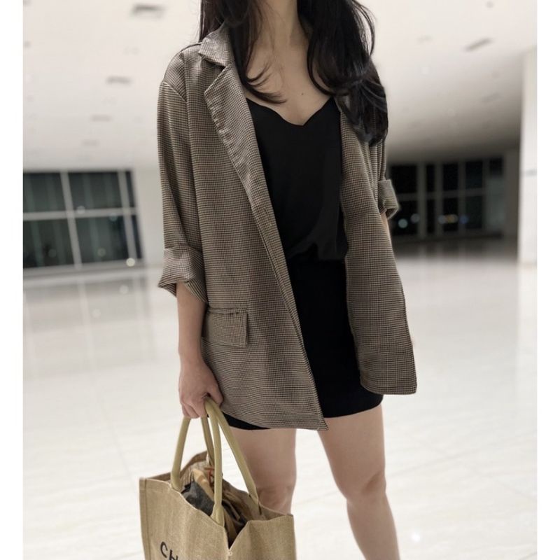 Blazer wanita motif kotak