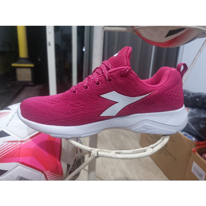 DIADORA X RUN LIGHT 6 BEETROOT PINK