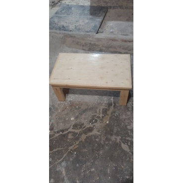meja belajar/lesehan dari kayu jati belanda ukuran lebar 40cm panjang 70cm tinggi 30cm