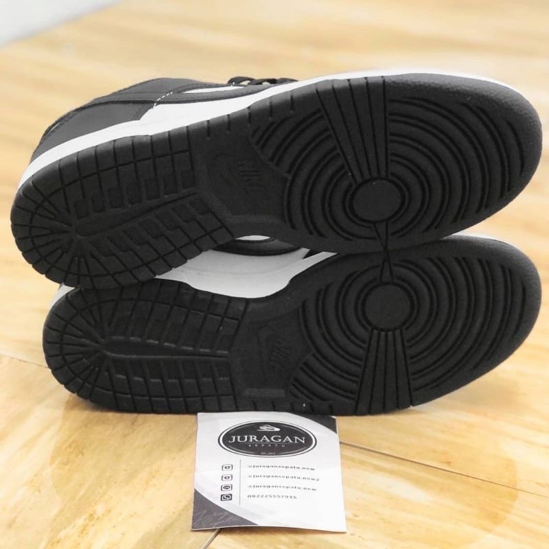 Dunk Low &quot;Black White&quot;