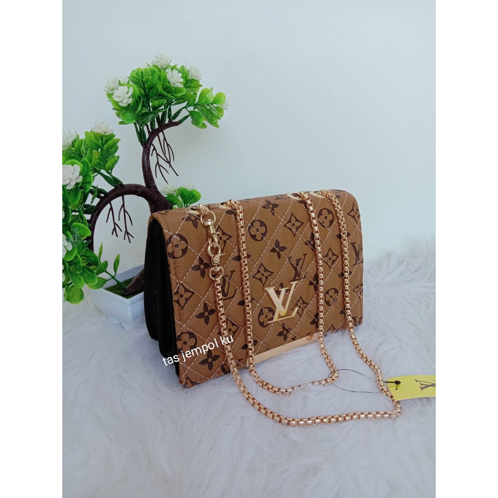 tas wanita lv kotak model tali rantai ulir import terbaru 2022