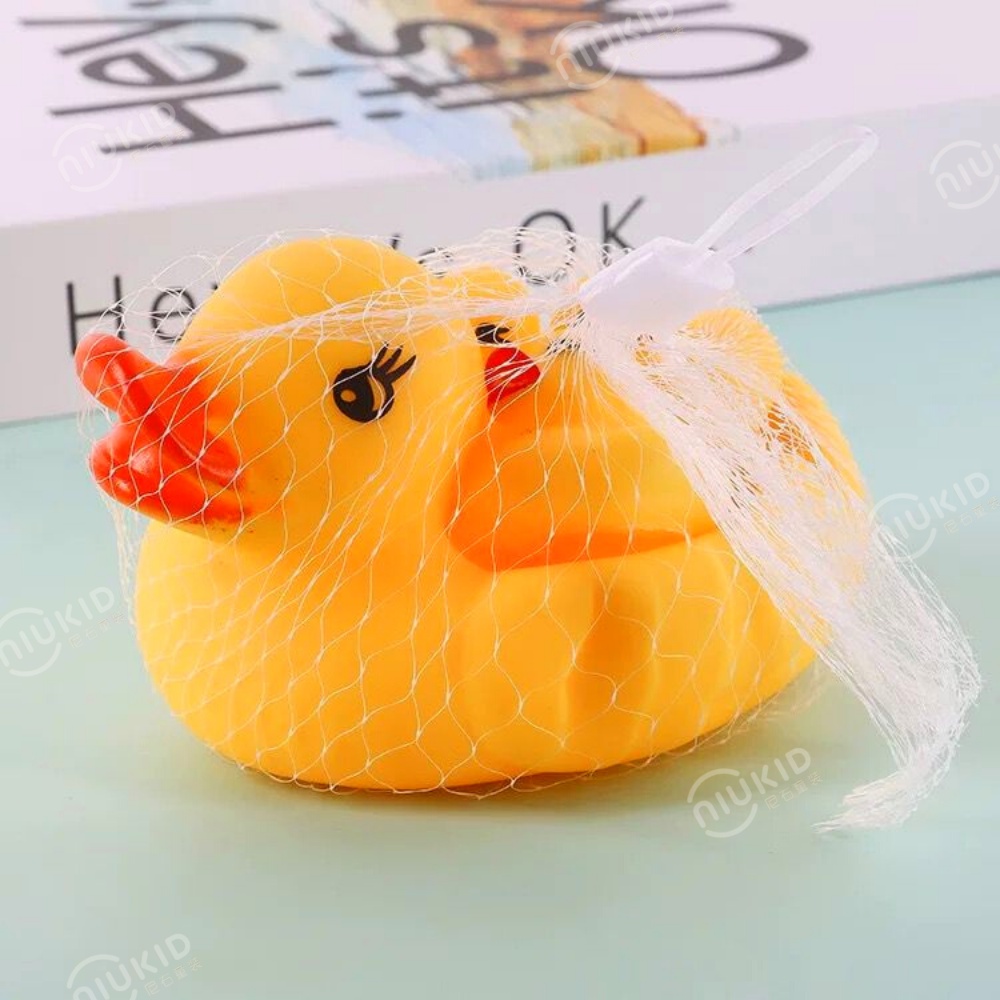 NIUKID MAINAN BEBEK BERENANG SET 4 PCS MAINAN MANDI ANAK BISA BUNYI