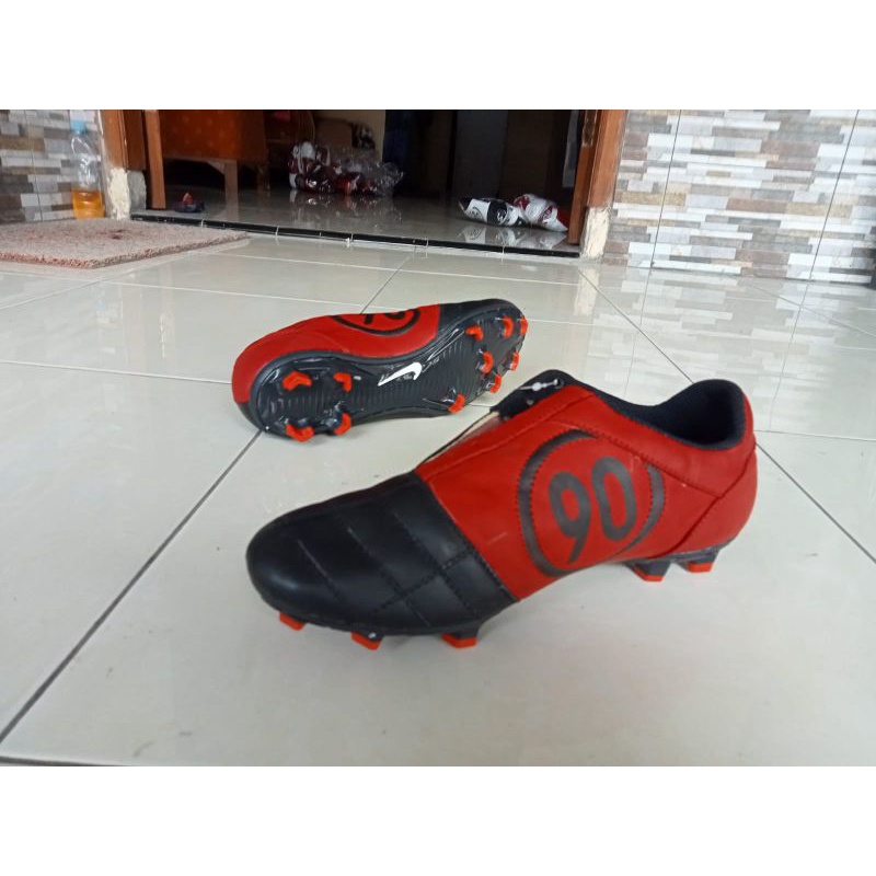 sepatu bola asli kulit sapi sol sudah jahit