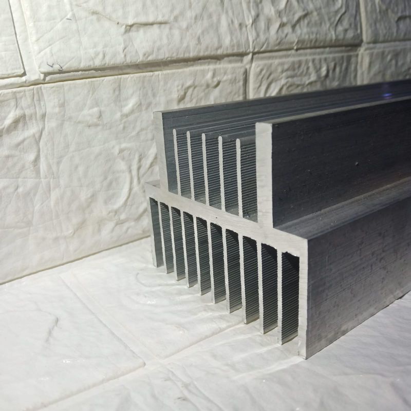 HS 2U 30CM 6MM TEBAL HEATSINK HEATSING tinggi 8,5cm pendingin tr