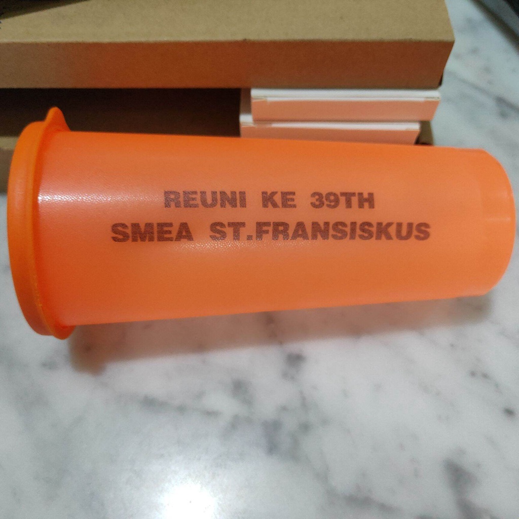SOUVENIR GELAS PLASTIK PLUS TUTUP WARNA WARNI TUMBLER PLASTIK COLOURFULL CUSTOM NAMA