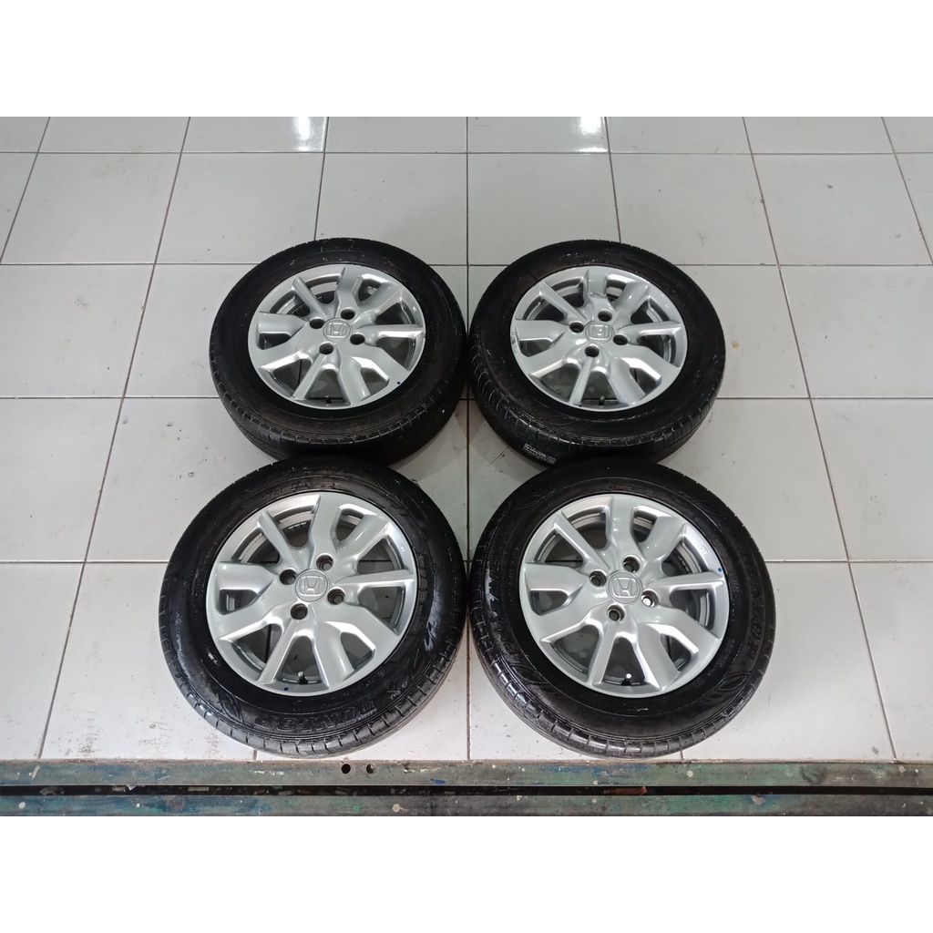 Velg Mobil Bekas Copotan Honda New Brio Satya Ring 15 Baut 4x100 + Ban
