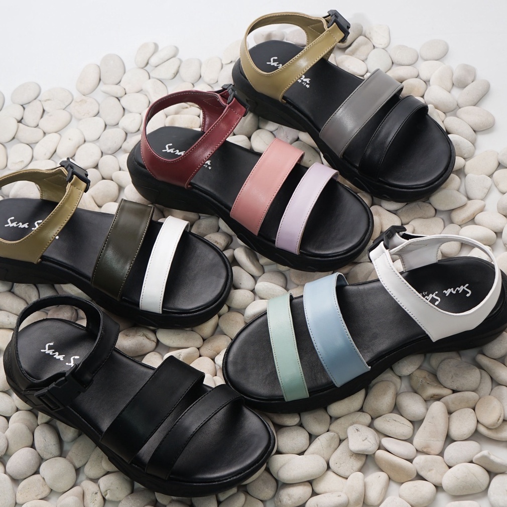 SARASARA YUK - CLARA Sepatu Sandal Wanita Wedges Tinggi 4cm Size 36 - 40 Model Silang dua Tali Strap Belakang Hak Sedang Sendal Gunung Cewek 37 38 39 SARA SARA Warna Hitam Black Peach Grey Kekinian Premium Terbaru Shoes Ori Original Mall Official Store