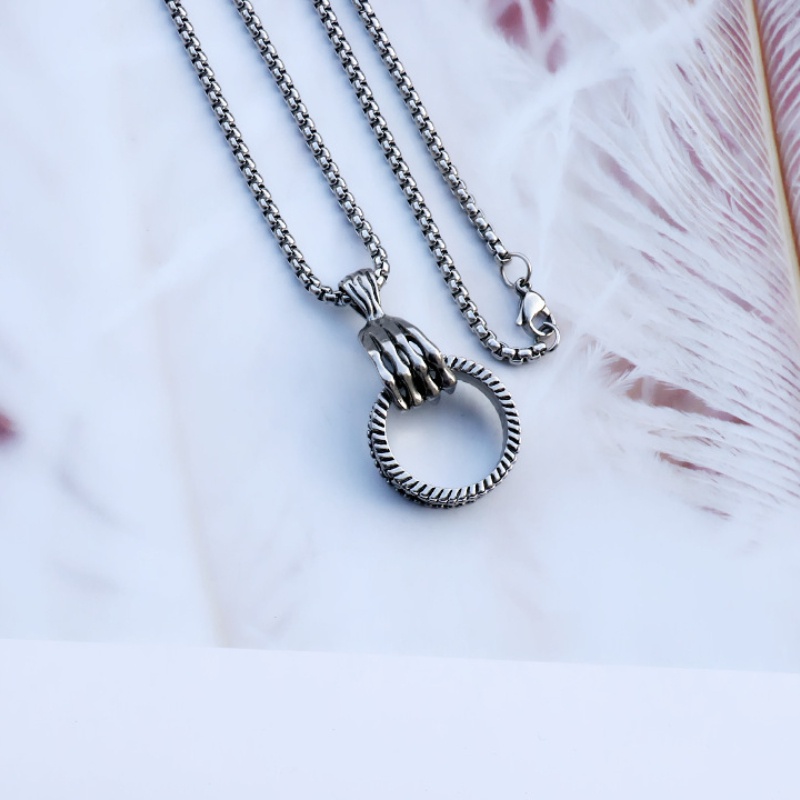 Baru Vintage Skeletal Clasp Pendant Kalung Pria Dan Wanita Vintage Bulat Skeletal Clasp Stainless Steel Sweater Rantai Hadiah Perhiasan