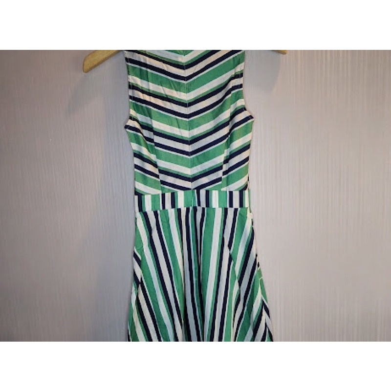 Dress garis-garis merk Z4lora