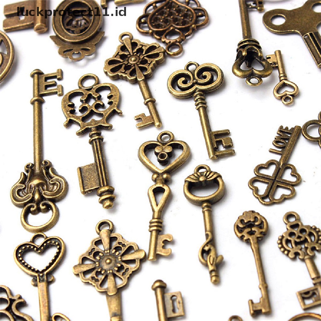 /Fashion Hot//// Set 70pcs Antik Vintage Old Look Bronze Skeleton Keys Fancy Heart Bow Pendant.