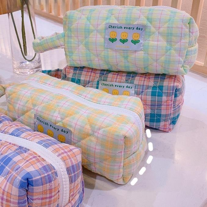 

TOP PRODUK KENSHO Kotak Pensil Kain Flower Sleting Bunga Aesthetic Plaid Kotak Korea / Pencil Case Lucu Import / Flowers,,