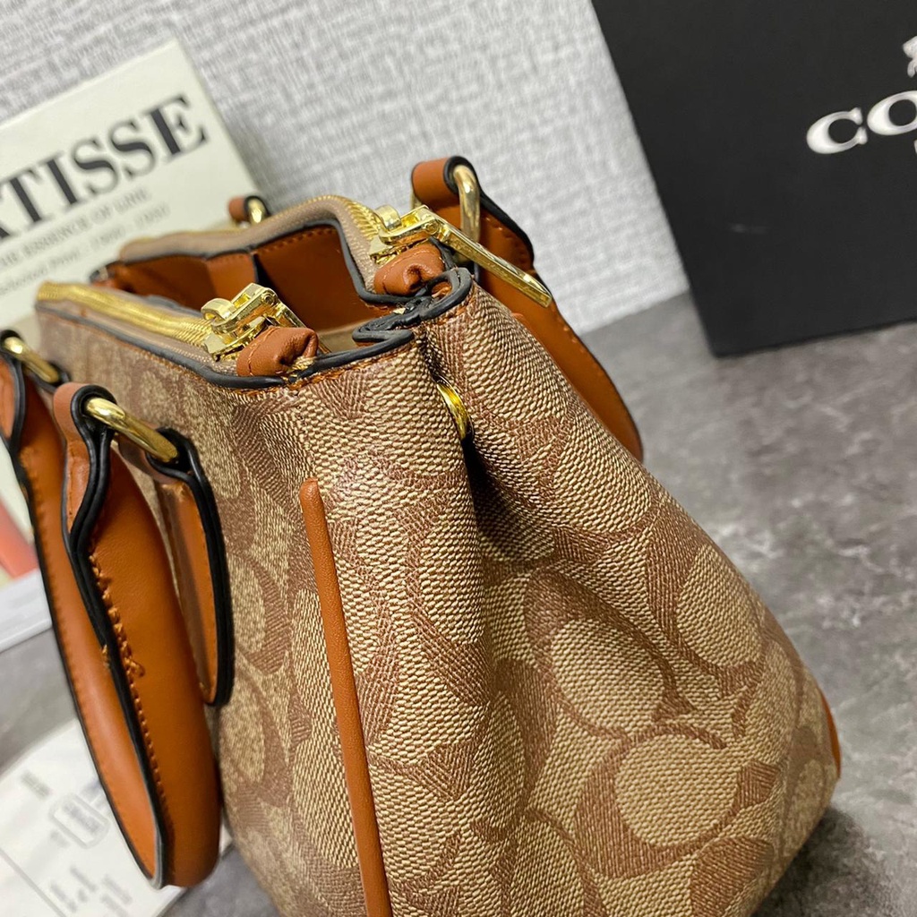 Co@ch Christie Carryall In Crossgrain Leather 1538 (FreeKantongKain+Bubble Wrap)