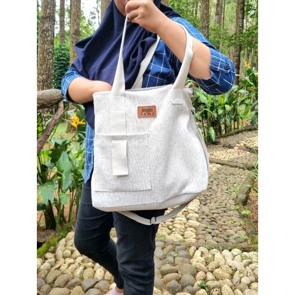 TOTE BAG JENNY DOUBLE HANDEL/TOTEBAG/TOTEBAG WANITA/TOTE BAG RESLETING/TOTE BAG KANVAS/TPTE BAG AESTHEHTIC/SLING BAG/SLING BAG WANITA/SLING ON/SLIME/SLING BAG PRIA/SLING ON WANITA/TAS WANITA/TAS SELEMPANG WANITA/TAS/TAS SELEMPANG/TASS SELEMPANG PRIA