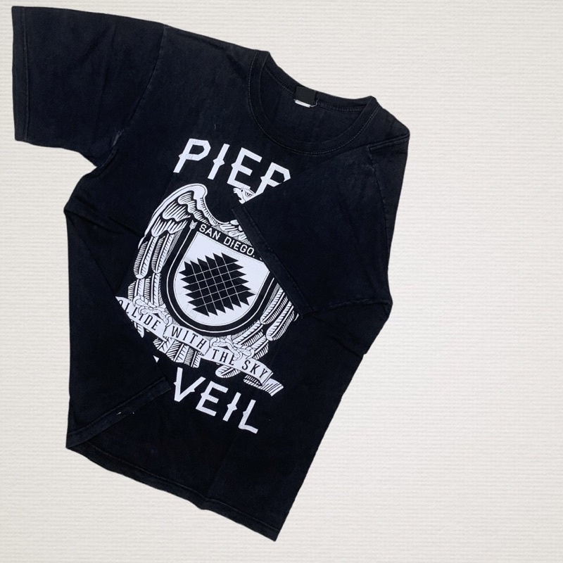 KAOS BAND PIERCE THE VEIL