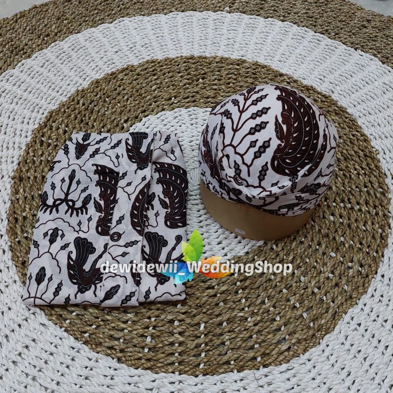 [Setelan] Beskap, Jarik + Blangkon | Motif Sido Asih Cilik / Warna Lengkap