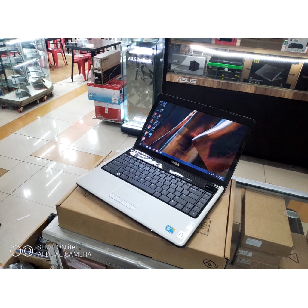 LAPTOP LEPTOP DELL RAM 4GB SSD 128 GB 14 INC SIAP PAKAI 1 JUTAAN RAM 4GB/500GB