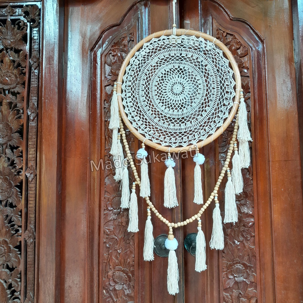 Dream catcher sulam lingkar rotan 42cm kalung benang bola kayu