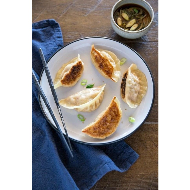 

Choripdong Frozen Dumpling Vegetable 540Gr Gyoza Pangsit Sayuran Korea Best Seller