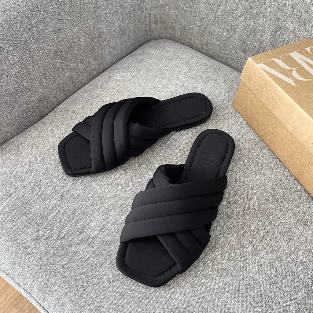 SANDAL WANITA ZS-3782 FLAT BLACK