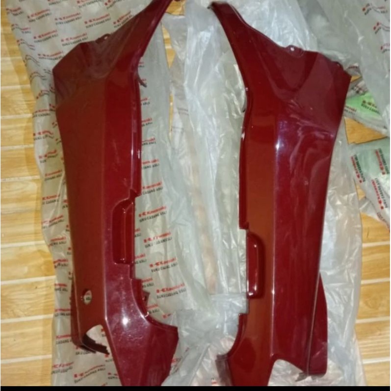body belakang Kawasaki Kaze r merah marron original