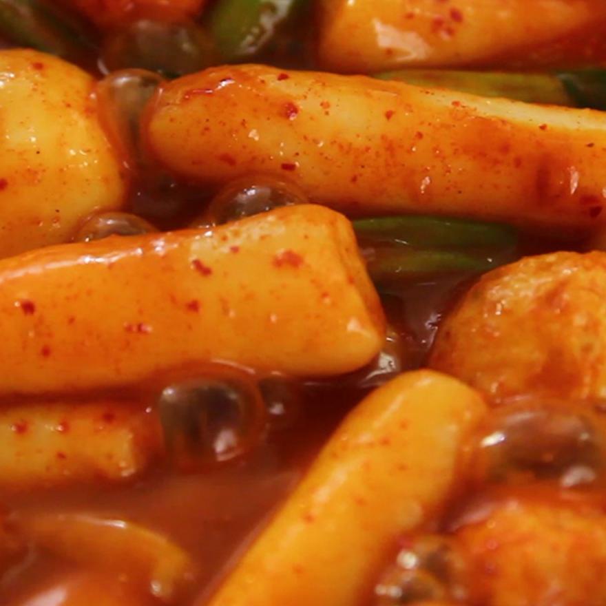 

✨12.12✨ TTEOKBOKKI 200 GR + SAUCE PLAZA KOREA - FRESHLY MADE TOPOKKI TOKPOKI KUE BERAS KHAS KOREA KOREAN RICE CAKE buruan