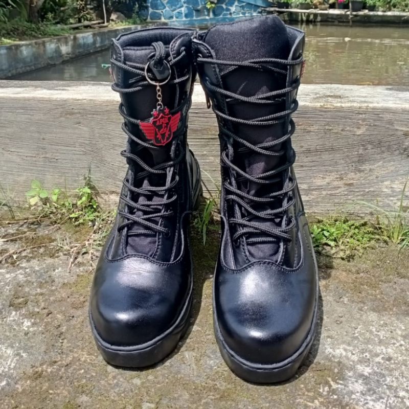 SEPATU PDL LGR UJUNG BESI BAHAN KULIT SAPI ASLI MERK APIK SEPATU PDL DINAS LAPANGAN TNI POLRI SECURITY SATPAM