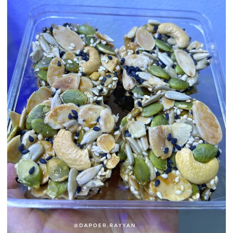 

Flirentine Cookies aka Enting-Enting Sultan