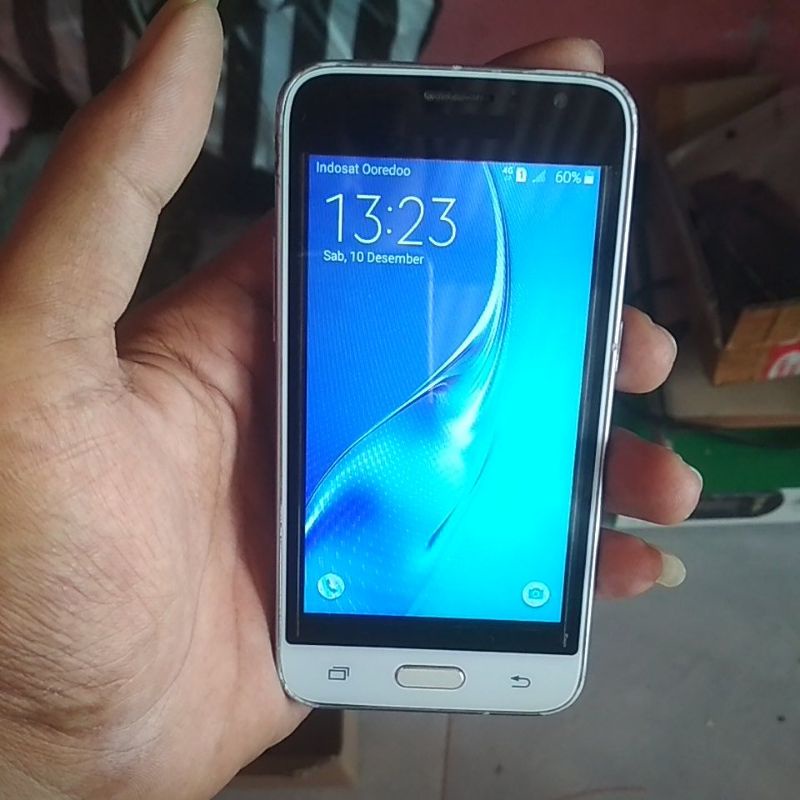 samsung j1 2016