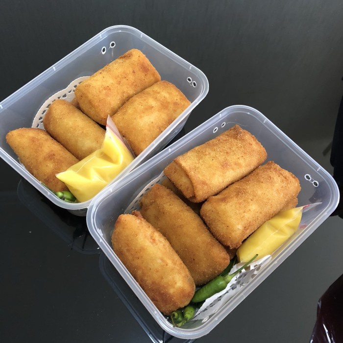 

Risoles Isi Ragout Ayam 6Pcs Tx0127