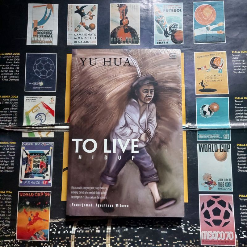 To Live (Hidup) oleh Yu Hua