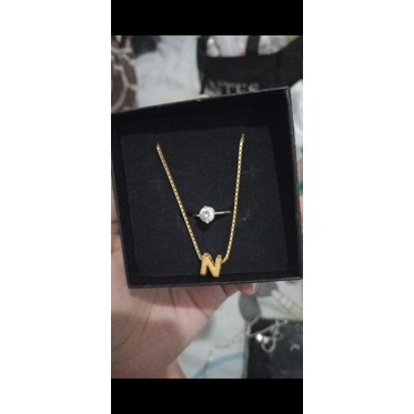 kalung emas huruf