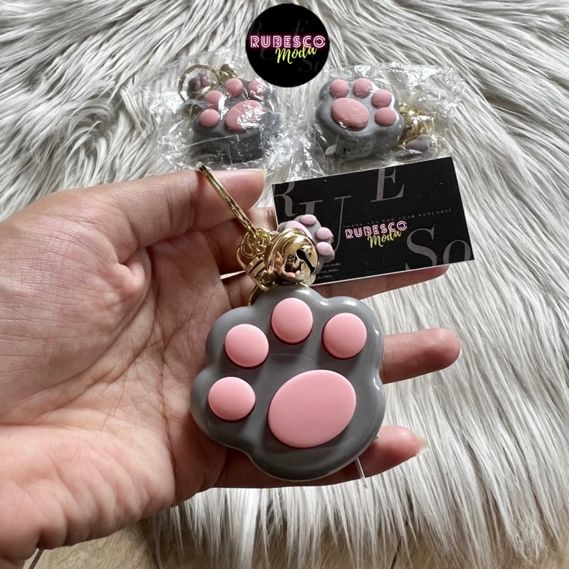 Jennie BlackPink Game Mini Fidget Toy Lovely Portable Funny Cat Paw Push Fidget Game Keychain blink 