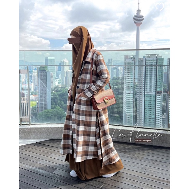 La Flanelle by Mahira Indonesia | Gamis Set Tunik outer Flanel Import | Gamis Set Outer French Khima