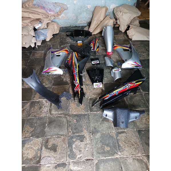 Murah full body kasar halus supra x supra lama 2003 warna hitam silver