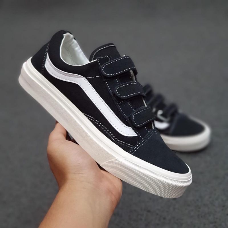 Sepatu Vans Oldskool Velcro Black White Hitam Putih Sneakers Pria Kets Putih Abu Kado Hadiah Sekolah Kuliah Kerja