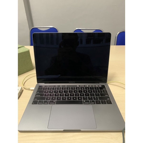 Macbook pro 2019 Touchbar 256GB
