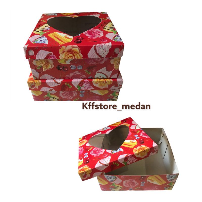 

Dus Cake Love Motif 25x25x10cm