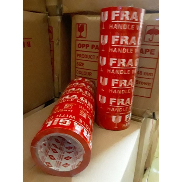 

Lakban Fragile murah berkwalitas isi 6 roll,Bilman Simoto 45 x 80y.