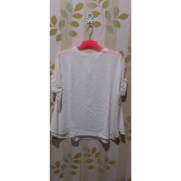 sisa export bangkok/baju brand putih/baju brand tangan serut