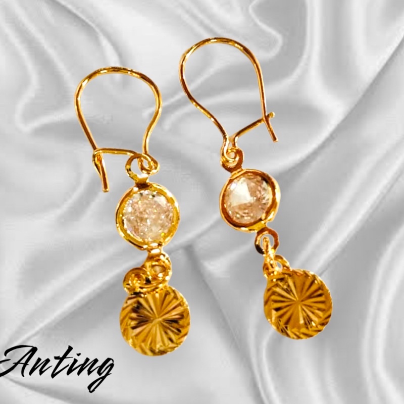 anting wanita //anting gantung//anting juarai //perhiasan//anting permata