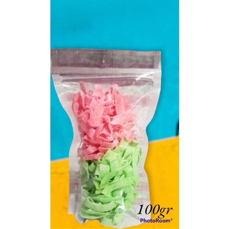 

manisan kelapa kering mix 100gr