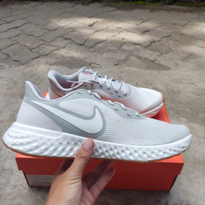 Jual Sepatu Running Nike Revolution 5 Original | Shopee Indonesia