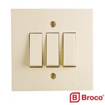 HOT SALES ㊤ Saklar Sakelar Lampu Triple 3gang 3saklar Switch 3 gang Broco 6613 ◉
