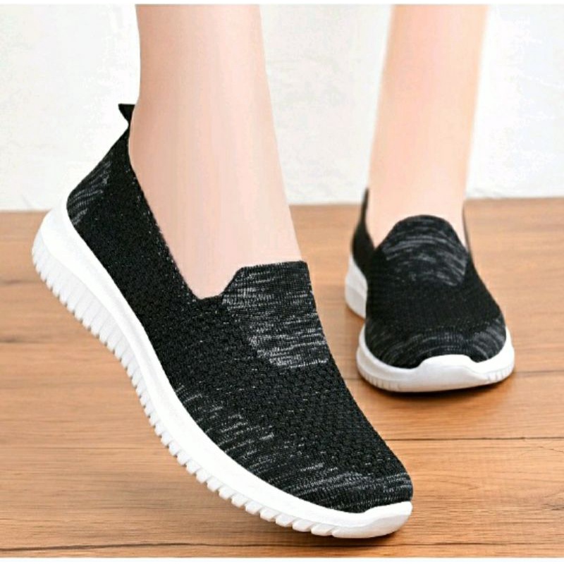 sepatu sneakers import wanita Korea slip on bahan twiss Misty ringan Q3