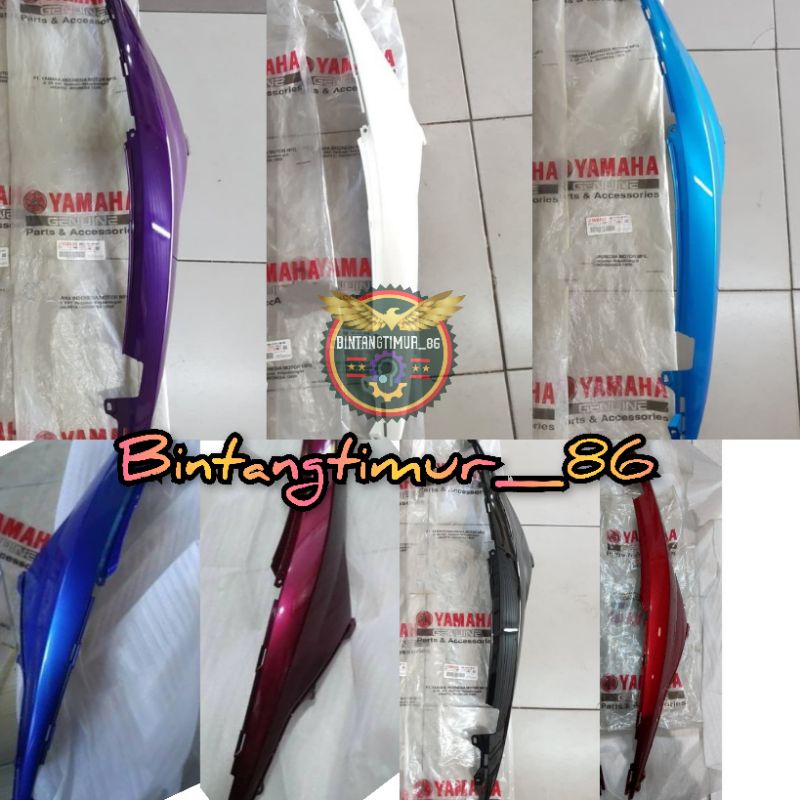 COVER BODY BELAKANG XEON KARBU XEON RC XEON GT125 KANAN ATAU KIRI ORIGINAL YAMAHA (44D)