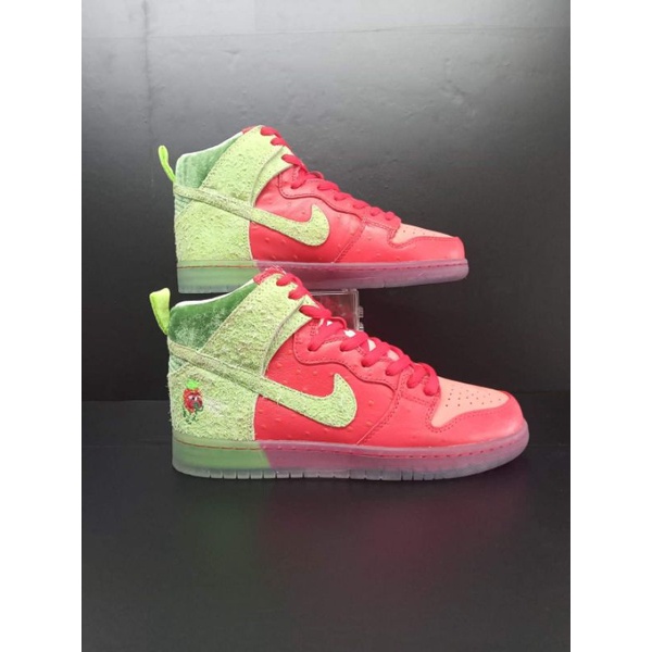 Sepatu Nike SB Dunk Hight Strawberry Cough size 40 (second)