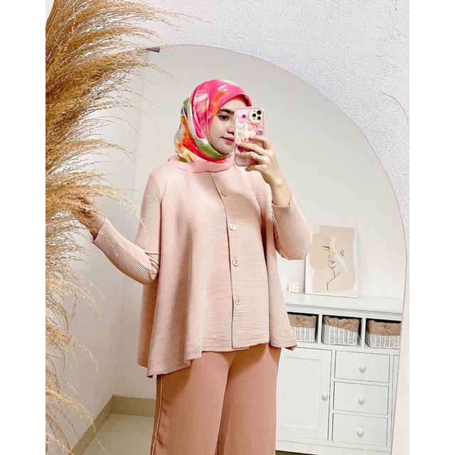 ayra pleats blouse / blouse plisket premium