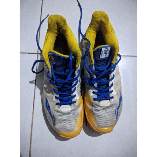 Sepatu Lining Gyrfalcon IV Lite Original